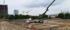 2525 City West Parking Garage and Condos, Interstate highway