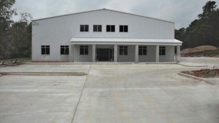 Exterior of a metal building at the Labatt Food Service site in Houston, TX, a Keeton Construction Services project