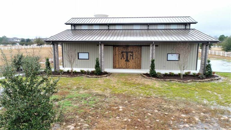 Metal Building Barn