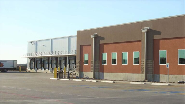 Third Coast Produce in Houston, TX - side of the building with loading dock area and parking lot, by Keeton Construction Services
