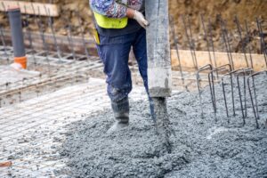 Houston commercial concrete contractor pouring concrete foundation