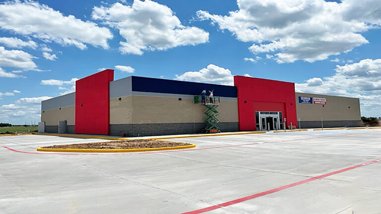 Harbor Freight Rosenberg, TX - exterior view with workers on a scissor lift, Keeton Construction Services