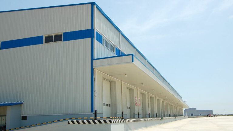 warehouse in Houston painted by industrial painting contractor