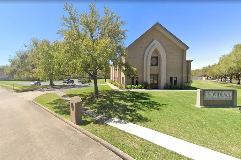 Front exterior of Providence Presbyterian Church in Sugar Land, TX, site of the parking expansion by Keeton Construction Services